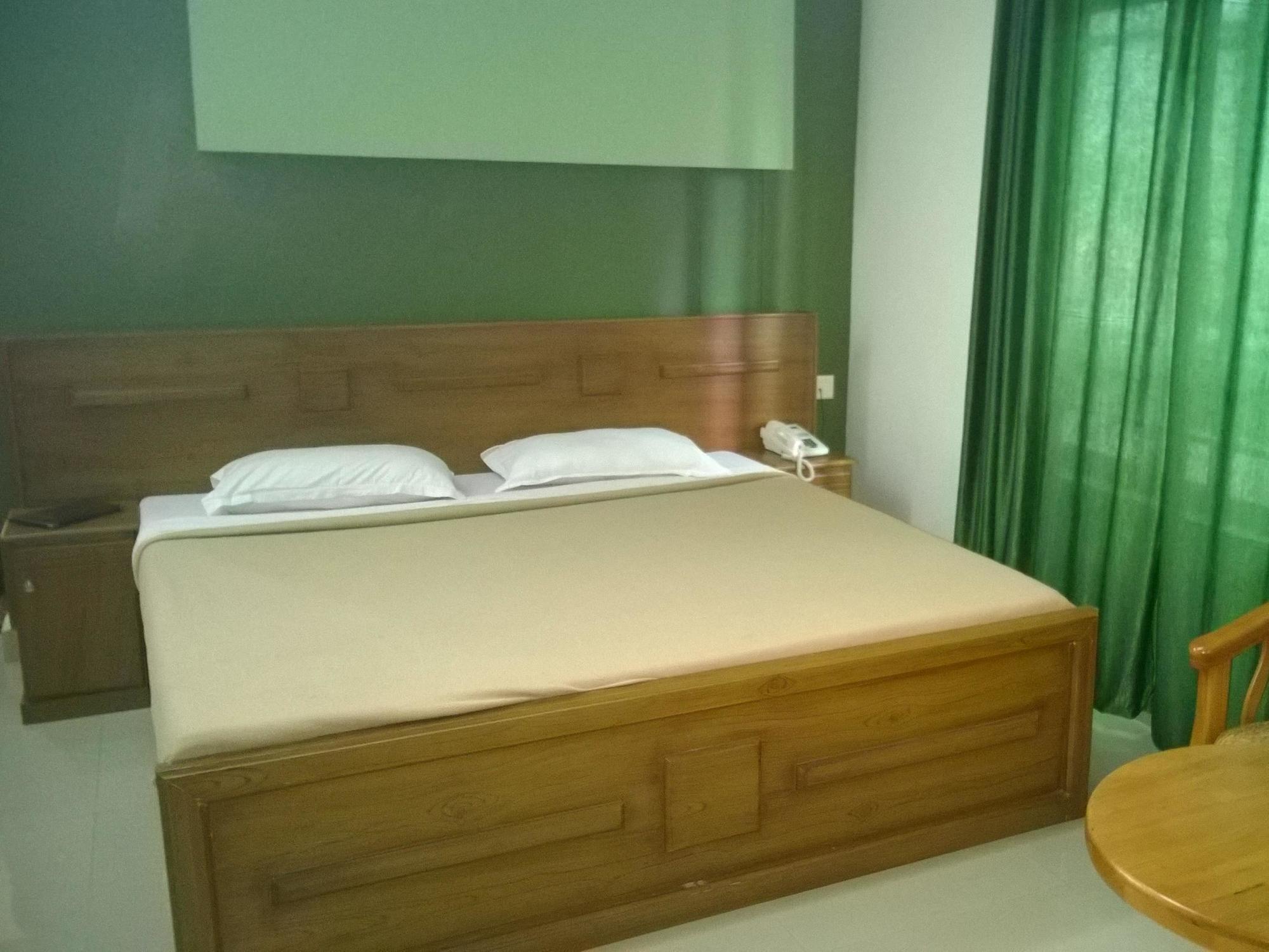 Hotel Madikeri Heritage Exterior photo