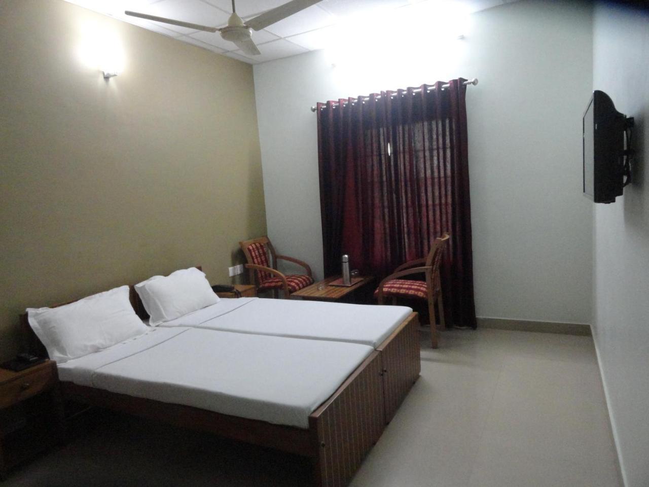 Hotel Madikeri Heritage Exterior photo