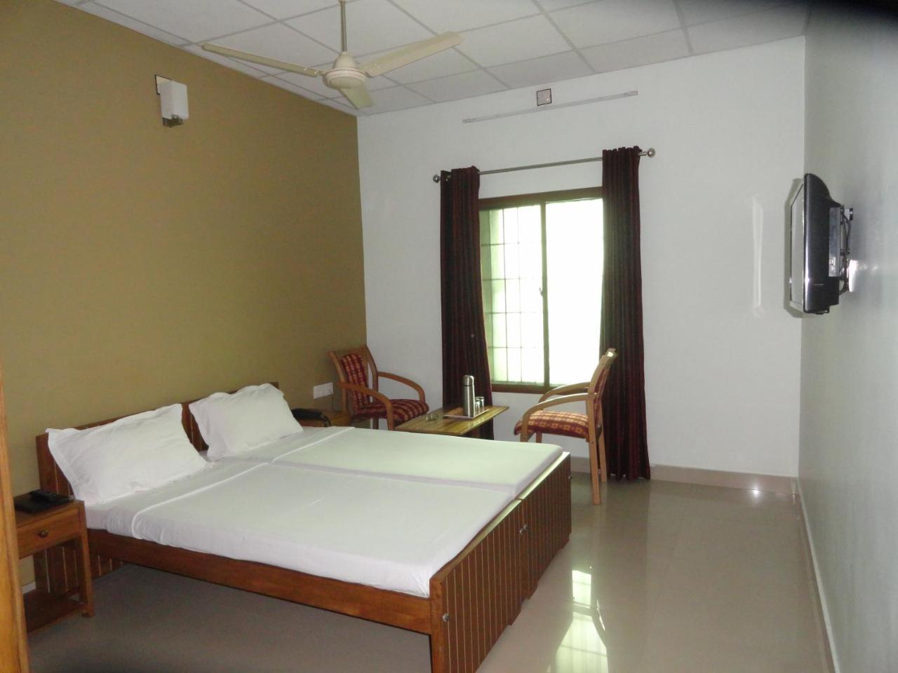 Hotel Madikeri Heritage Exterior photo